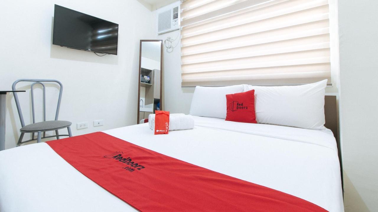 RedDoorz Plus @ Urban Deca Tower Edsa 2 Mandaluyong Zewnętrze zdjęcie