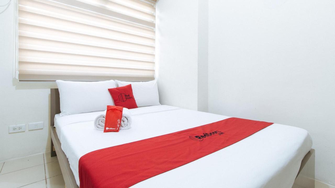 RedDoorz Plus @ Urban Deca Tower Edsa 2 Mandaluyong Zewnętrze zdjęcie