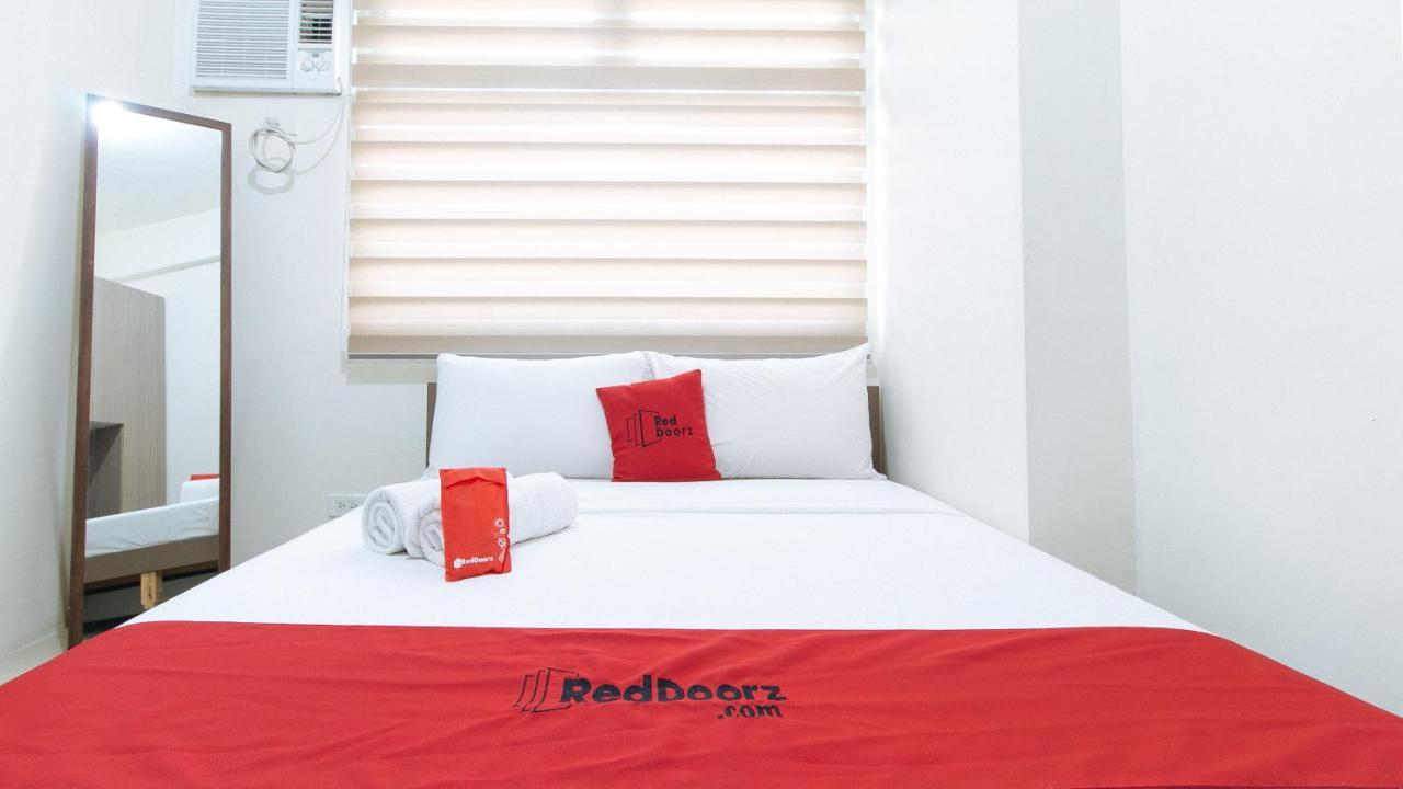 RedDoorz Plus @ Urban Deca Tower Edsa 2 Mandaluyong Zewnętrze zdjęcie