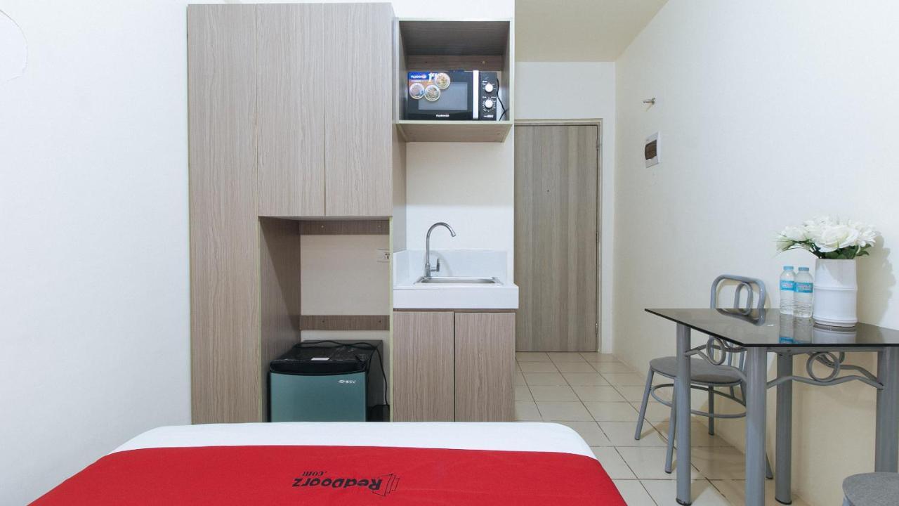 RedDoorz Plus @ Urban Deca Tower Edsa 2 Mandaluyong Zewnętrze zdjęcie